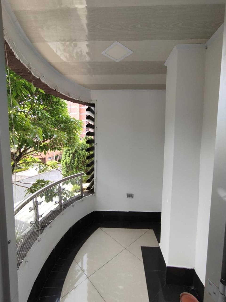 Aparta Suites Laureles 71 7 aptos