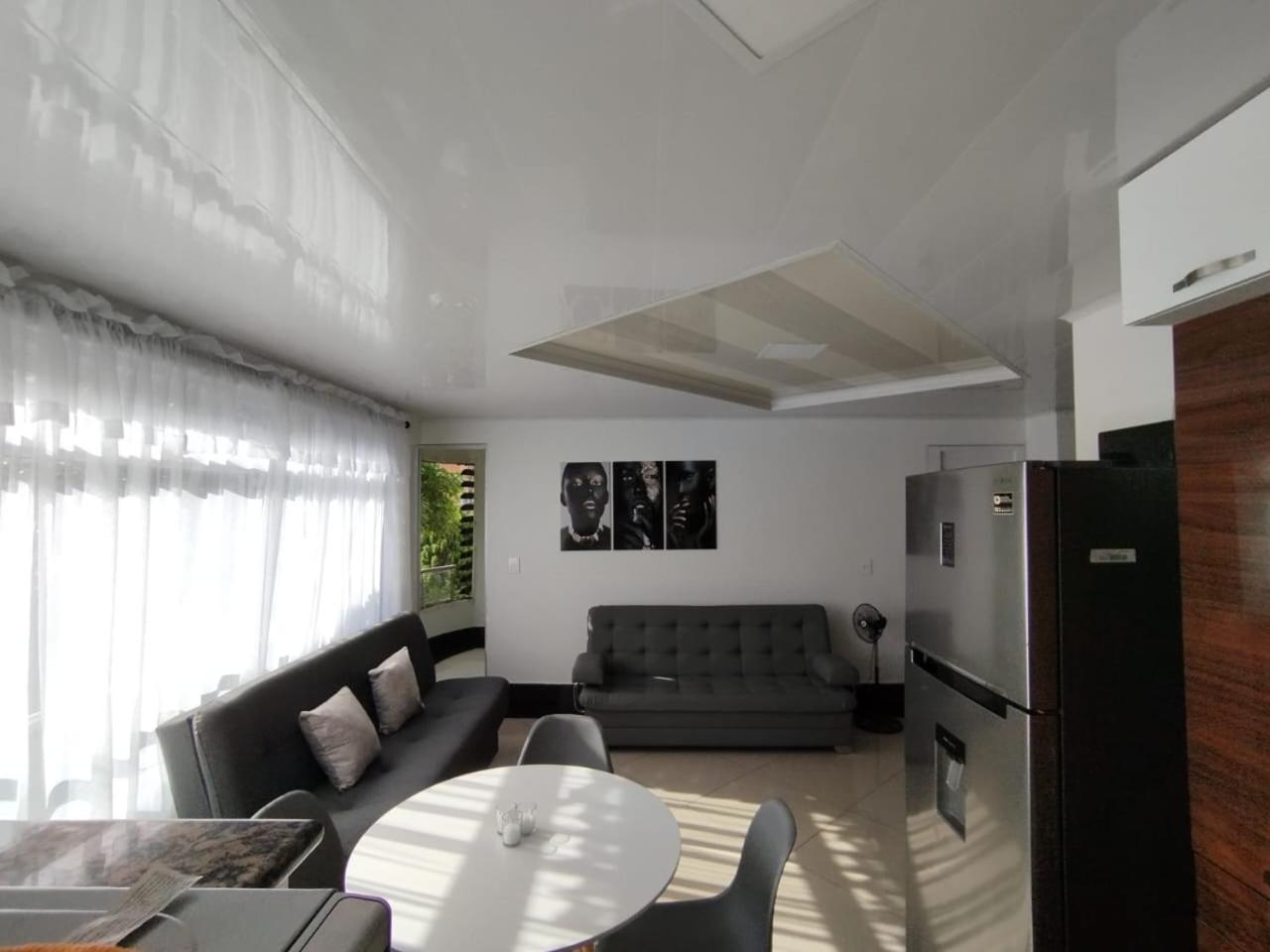Aparta Suites Laureles 71 7 aptos