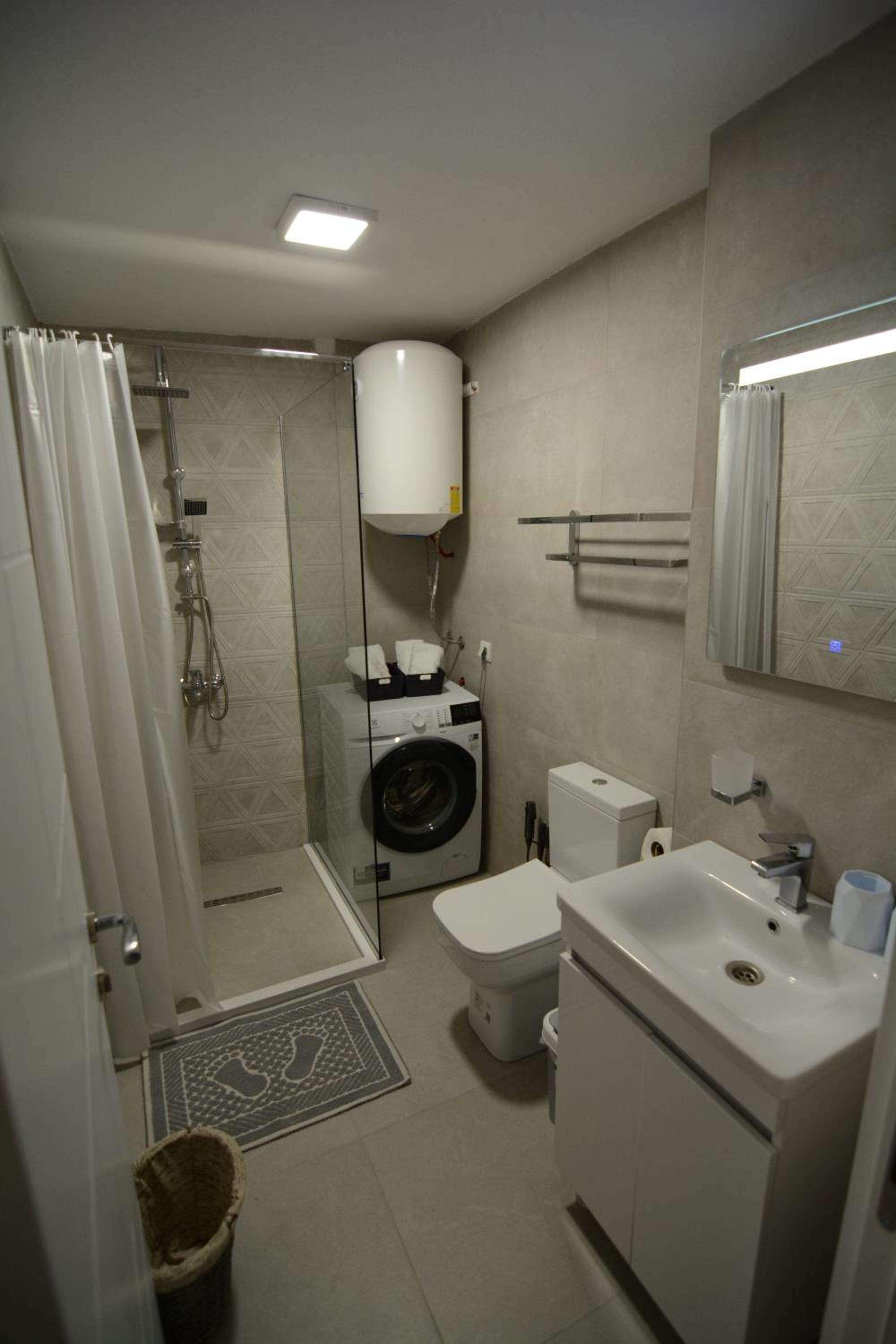 Photo 41