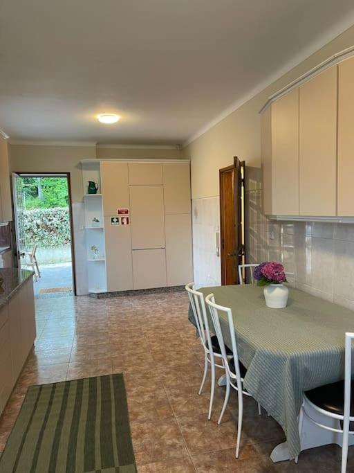 Souto Guimarães Country House