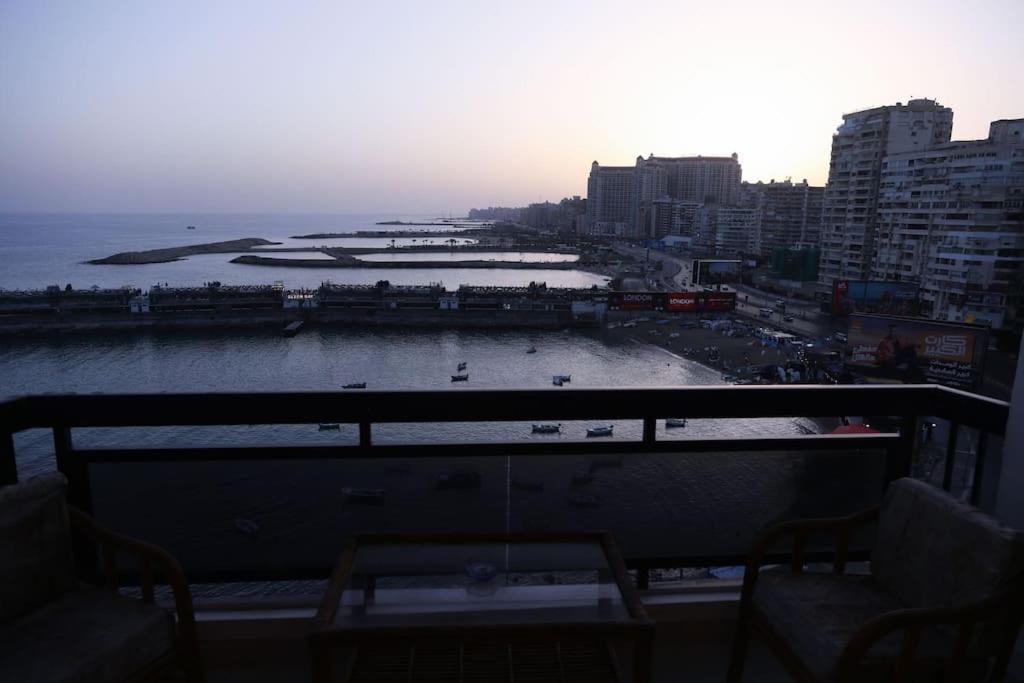 Gleem Bay Luxury Apartment