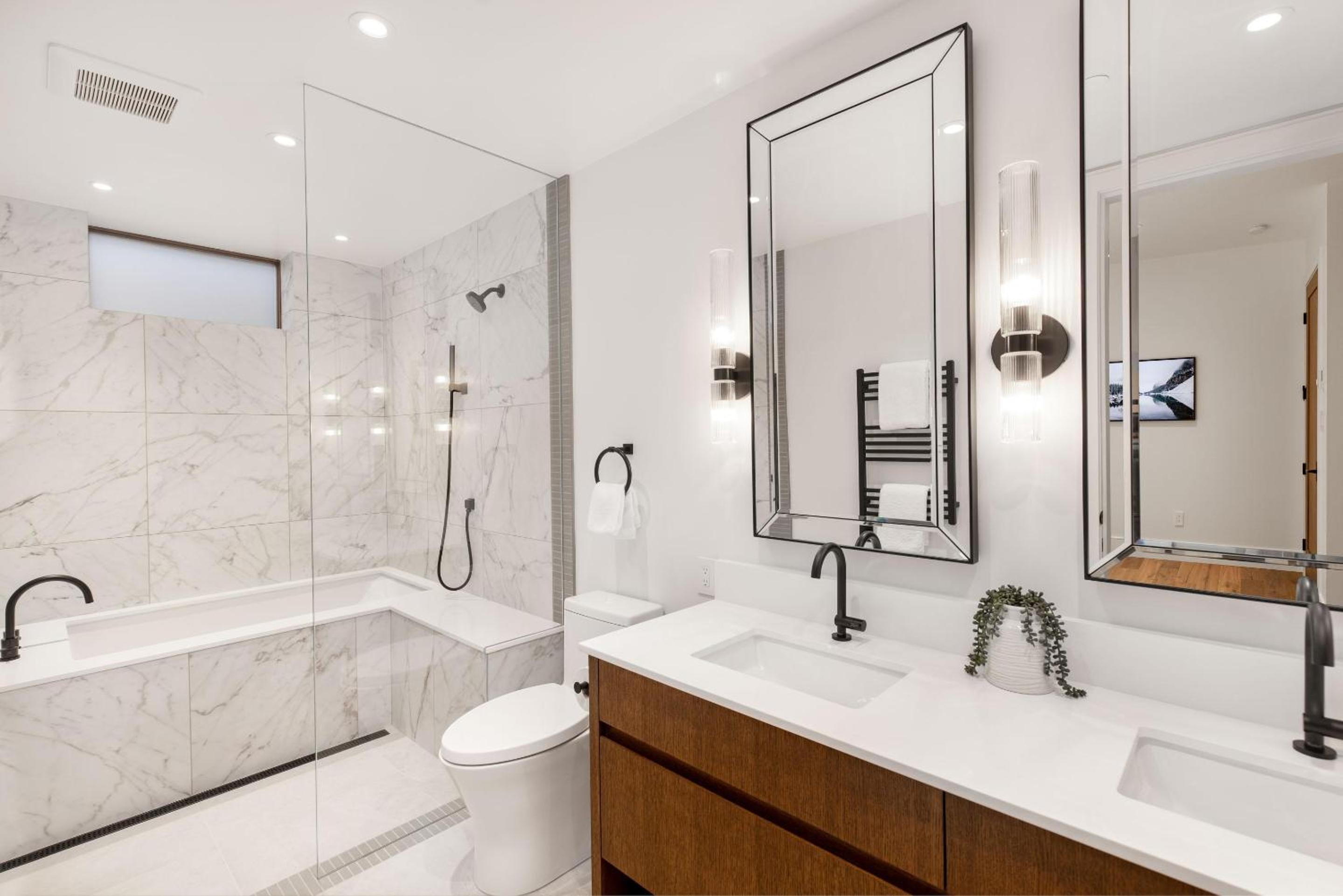 Taluswood The Ridge 07 | Newly Renovated! Ski Access Townhome w/ Private Hot Tub & Stunning Views
