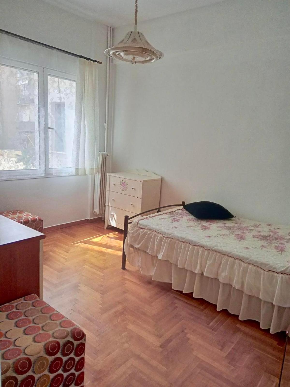 Amerikis Square 1 bedroom apartment photo 5