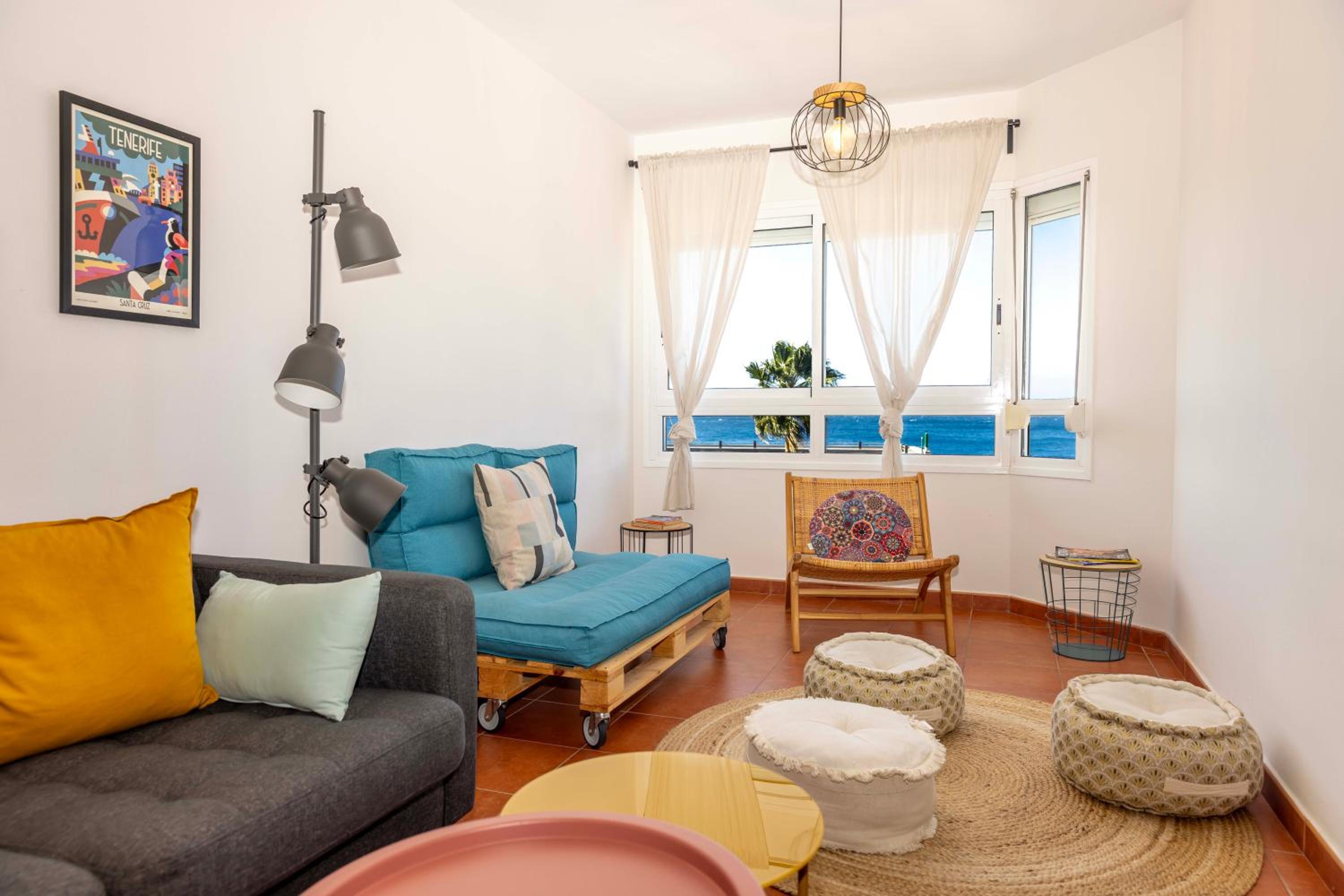 Artistic beachfront apartment