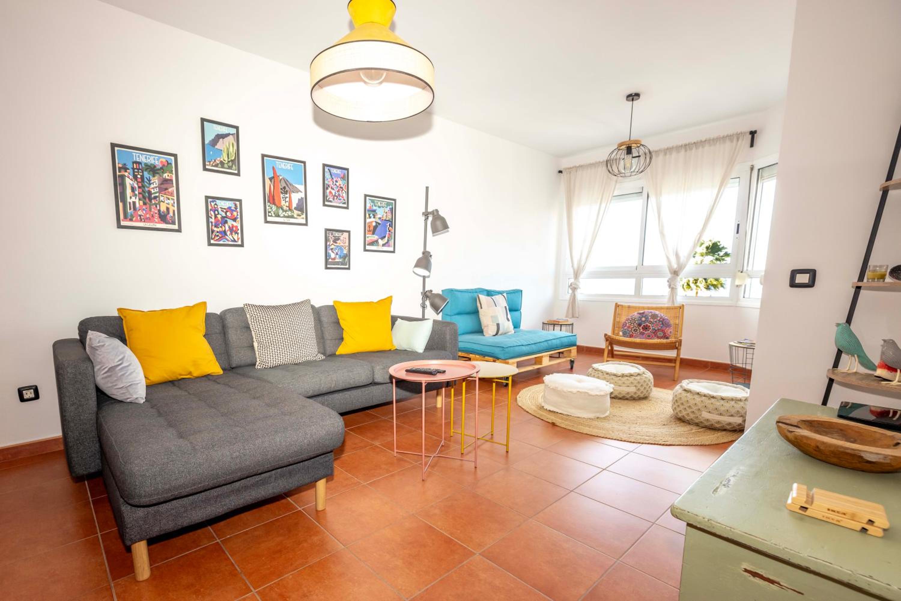 Artistic beachfront apartment
