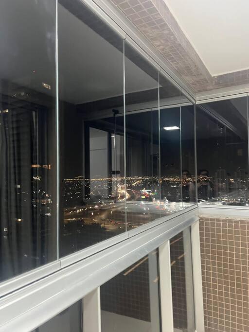 Apt luxo, vista belíssima, 2 suítes Df plaza