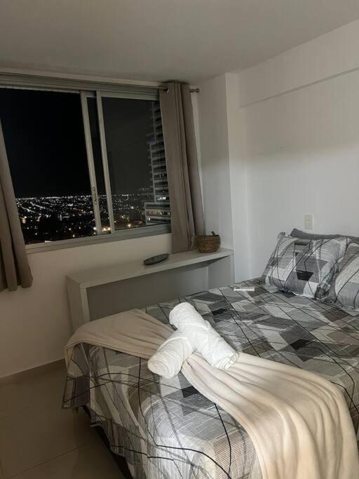 Apt luxo, vista belíssima, 2 suítes Df plaza