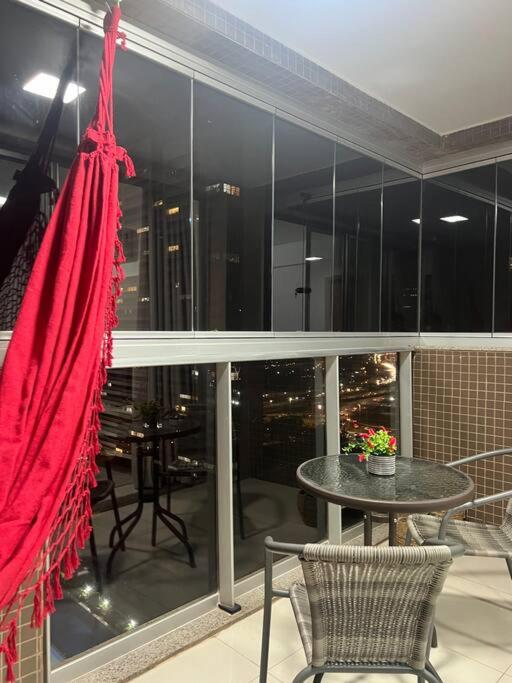 Apt luxo, vista belíssima, 2 suítes Df plaza