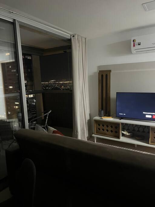 Apt luxo, vista belíssima, 2 suítes Df plaza