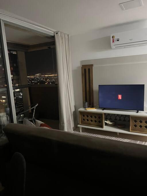 Apt luxo, vista belíssima, 2 suítes Df plaza