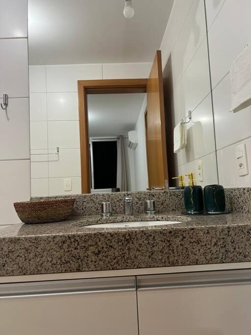 Apt luxo, vista belíssima, 2 suítes Df plaza