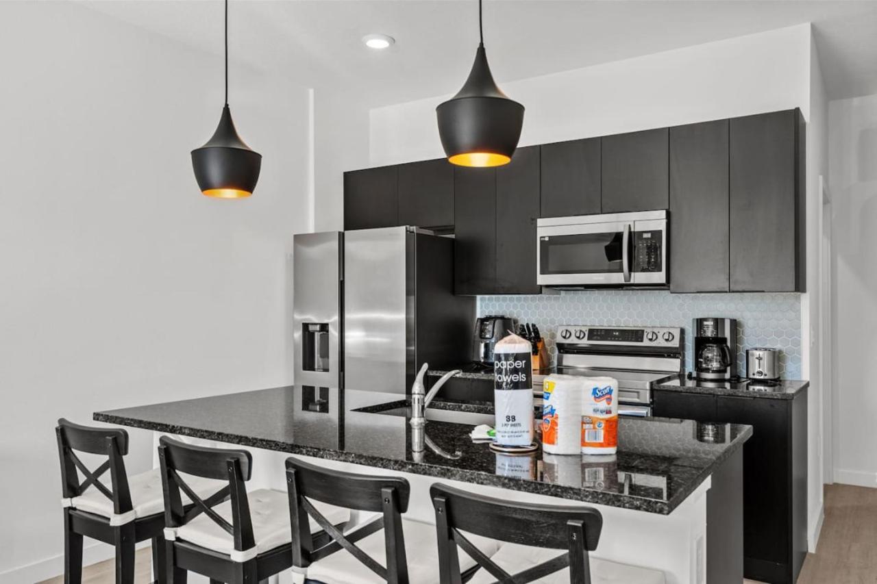3 Bedroom 3 Bathroom The Hub At Westside Reserve 3300 TT view 2