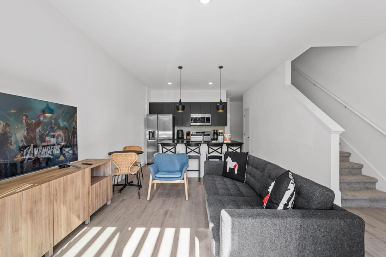 3 Bedroom 3 Bathroom The Hub At Westside Reserve 3300 TT view 4