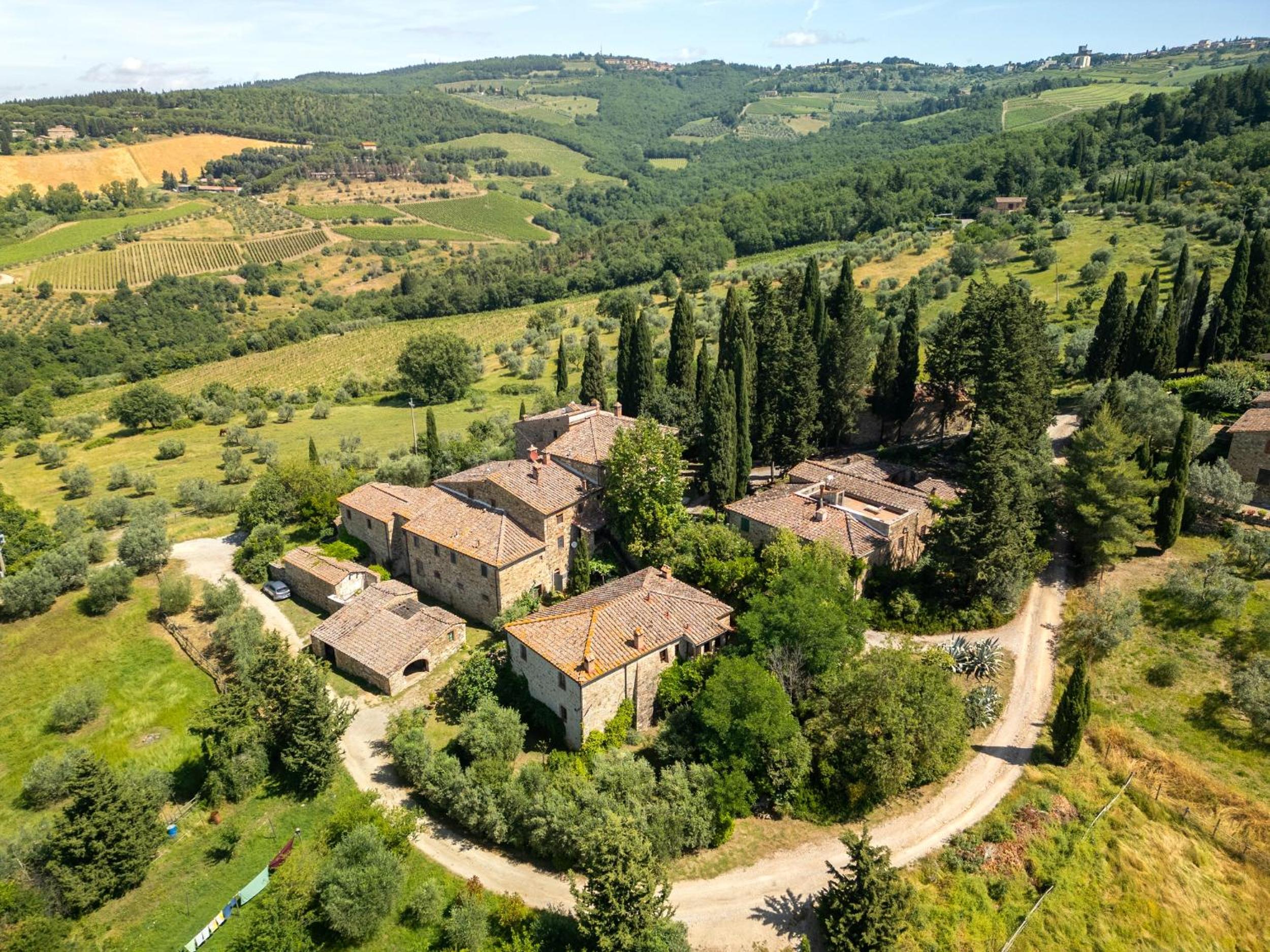 The House , Tuscany and the pool view 4