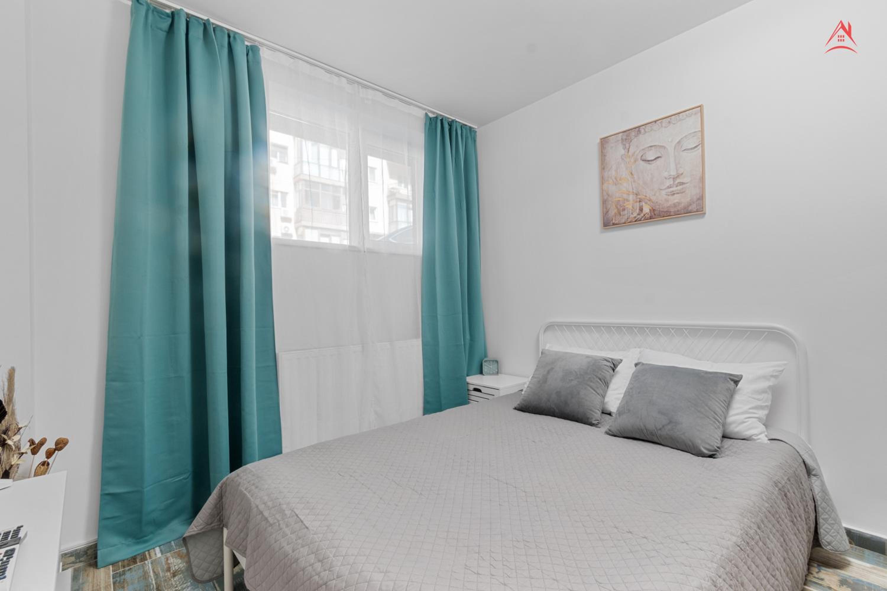 Petite Blue Apartment view 4