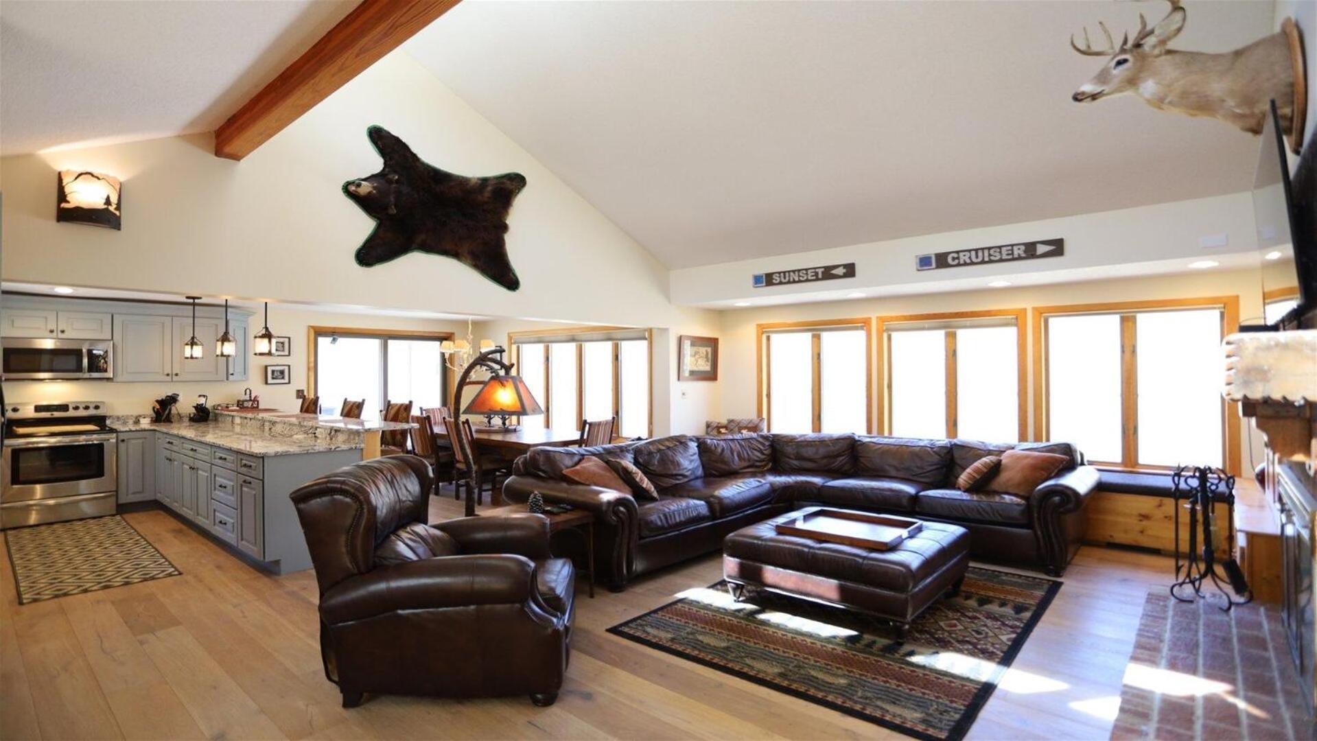 Sunset Drive 21 Lincoln Relax at this Private Home view 4
