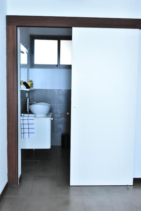 Duarte Apartments - Las Rochas