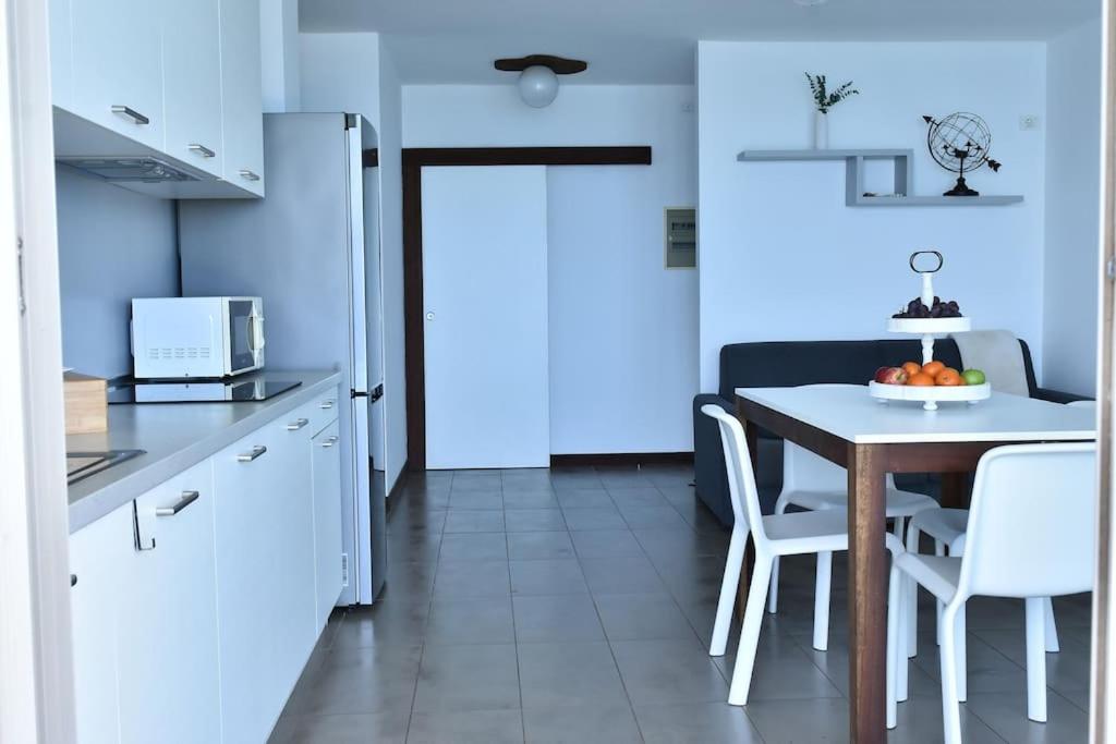 Duarte Apartments - Las Rochas