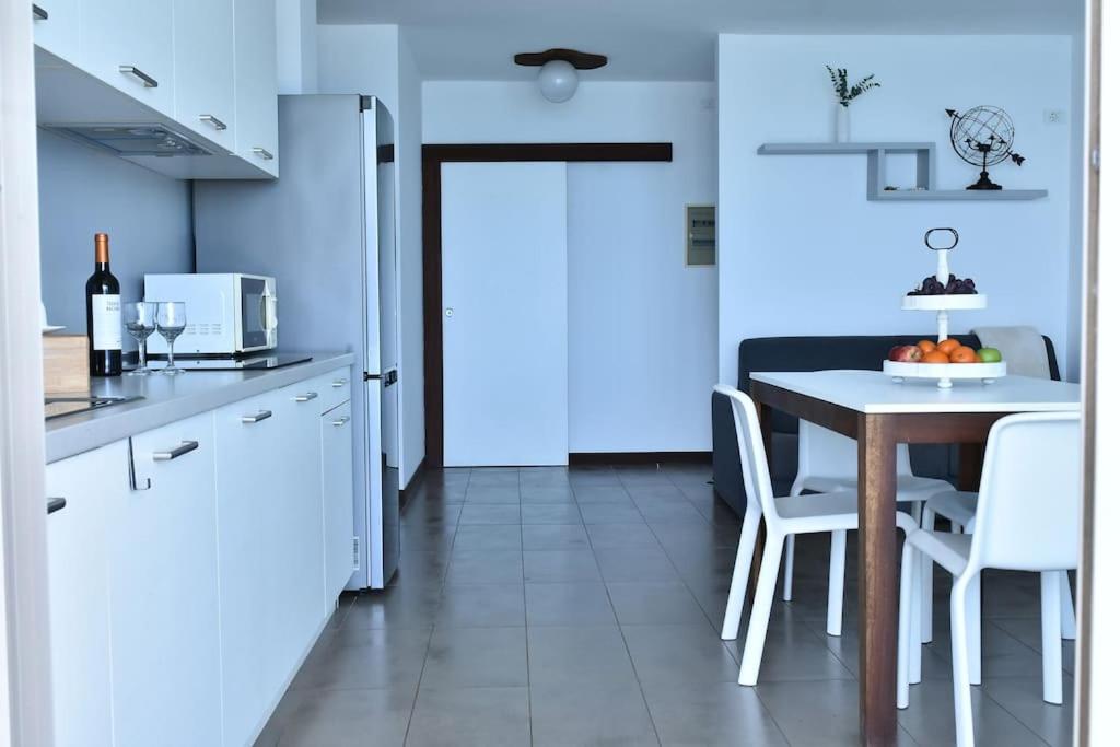 Duarte Apartments - Las Rochas