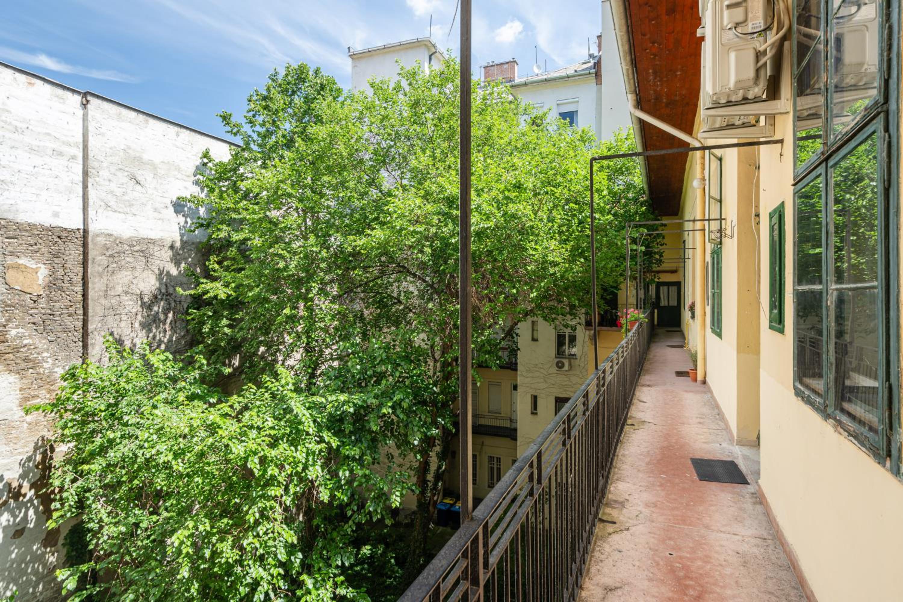 Styled Apartment Close To The River Danube.