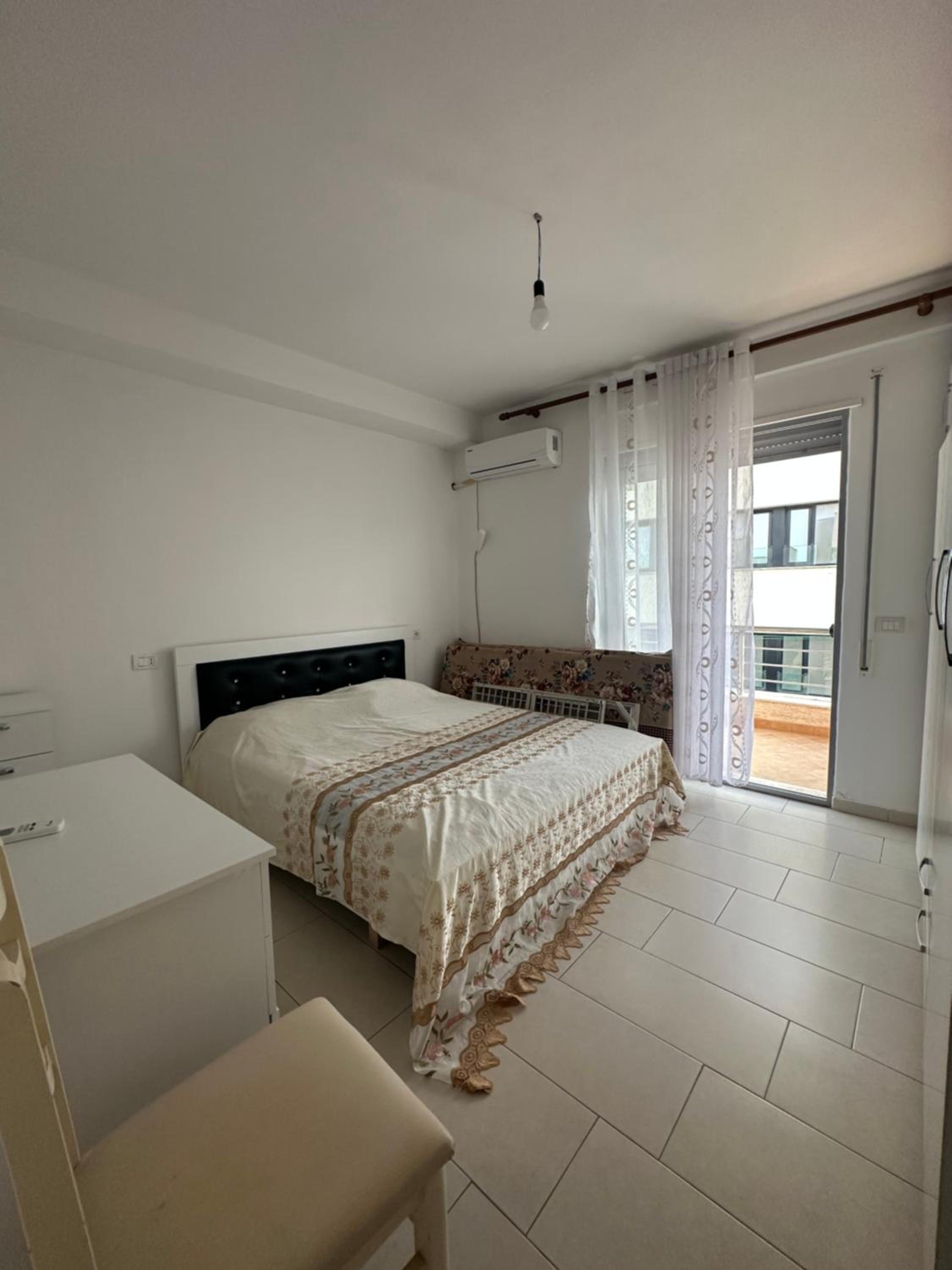 Apartament Rent Genti