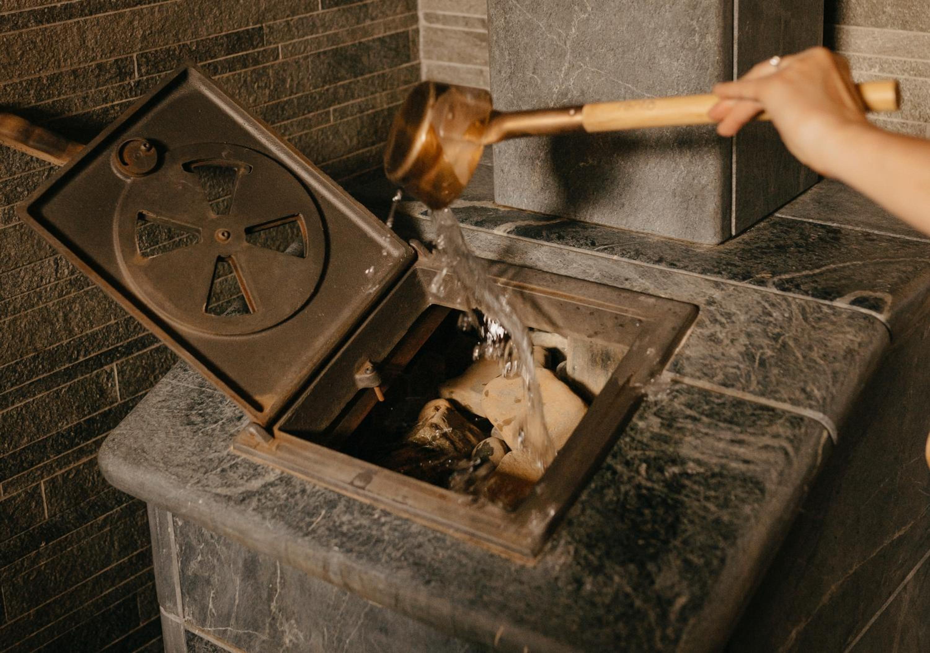 ANDO Villa with wood stove sauna