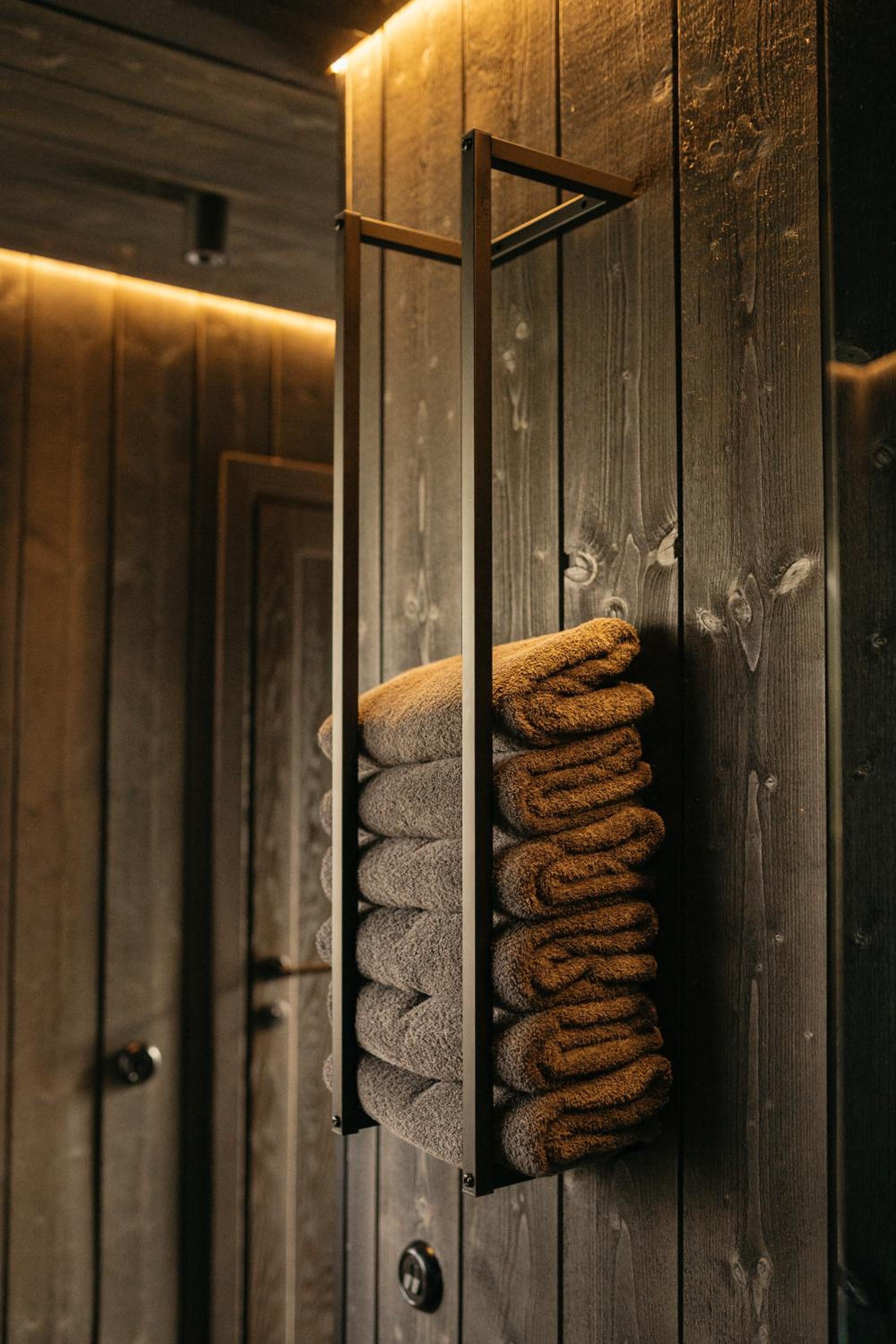 ANDO Villa with wood stove sauna
