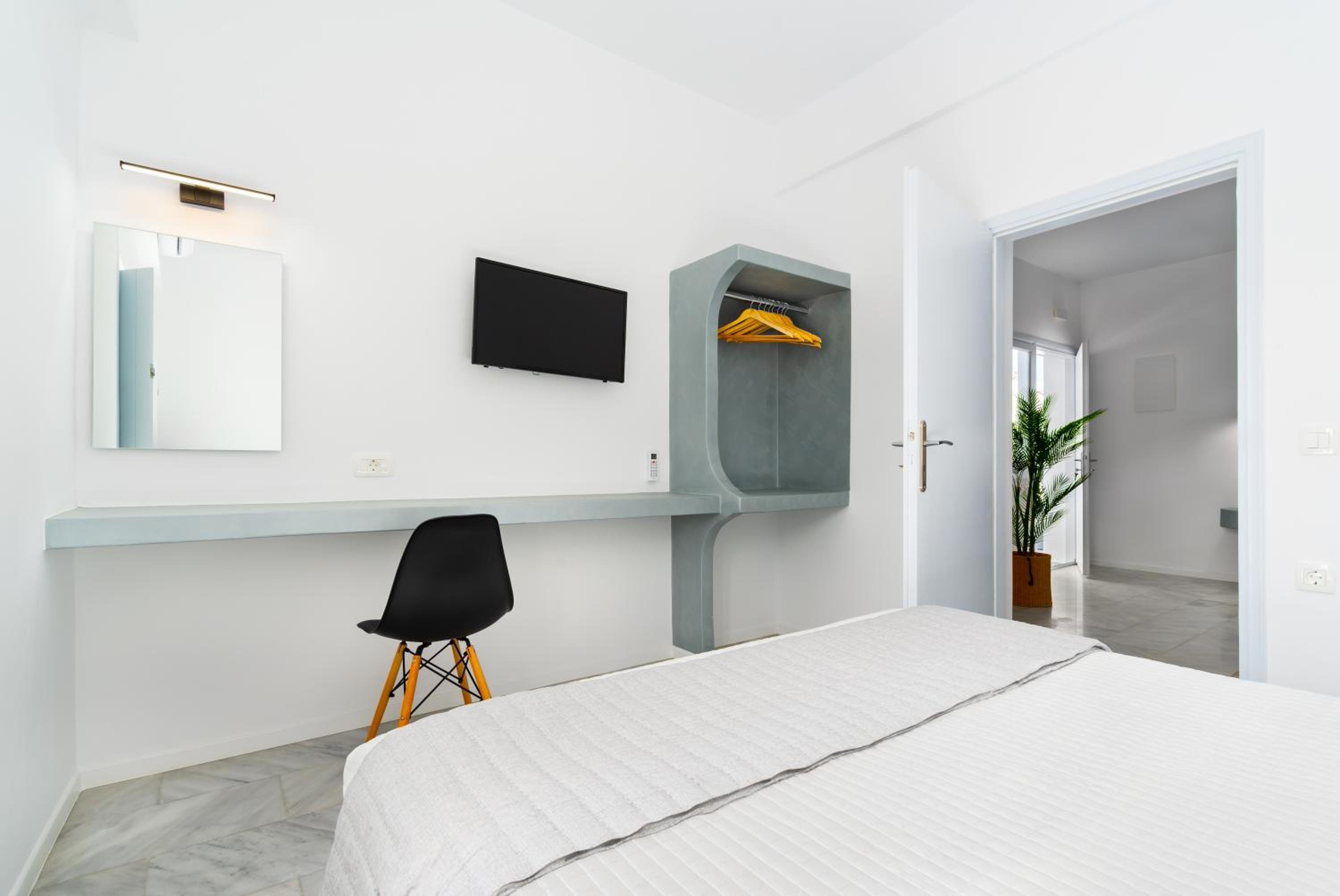 Oliva Suites Santorini