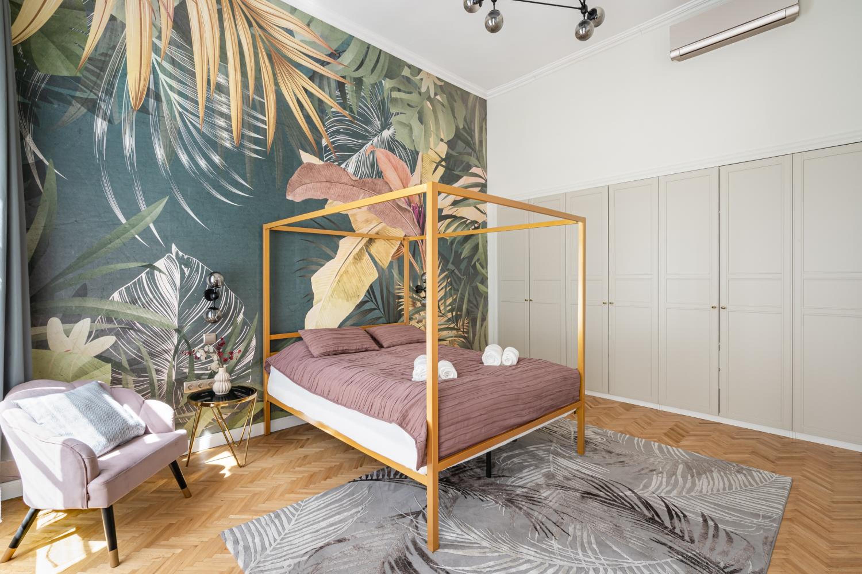Styled Apartment Close To The River Danube.