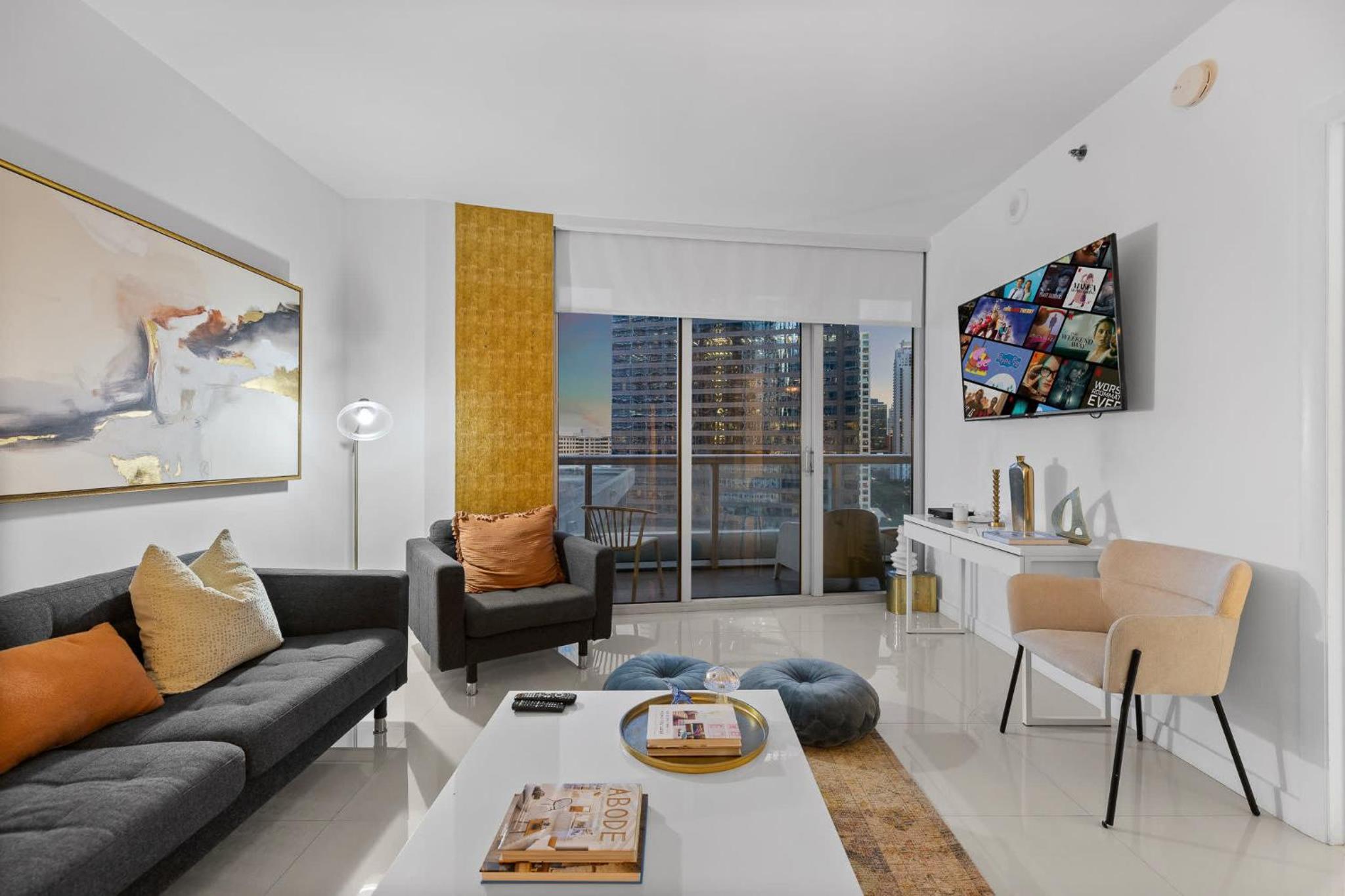 Downtown Brickell- FREE Pool -GYM- SPA