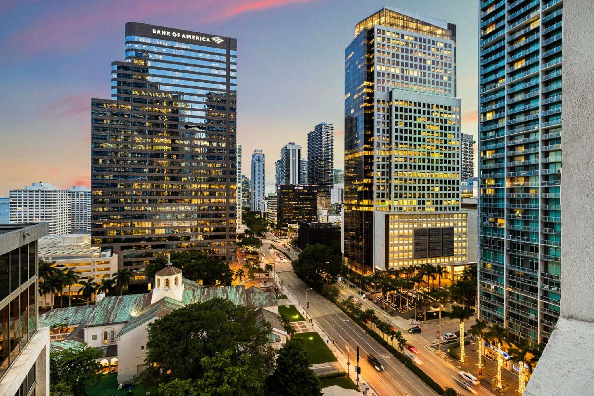 Downtown Brickell- FREE Pool -GYM- SPA