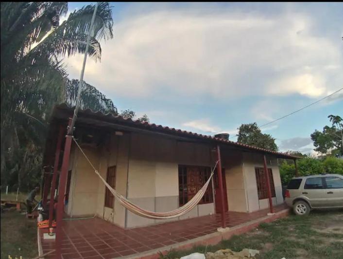 Casa vacacional en Carmen de Apicala con piscina
