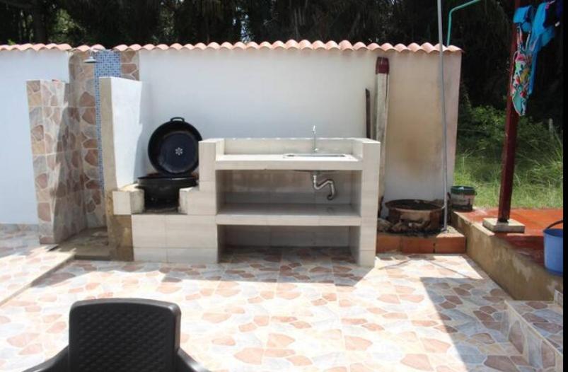 Casa vacacional en Carmen de Apicala con piscina