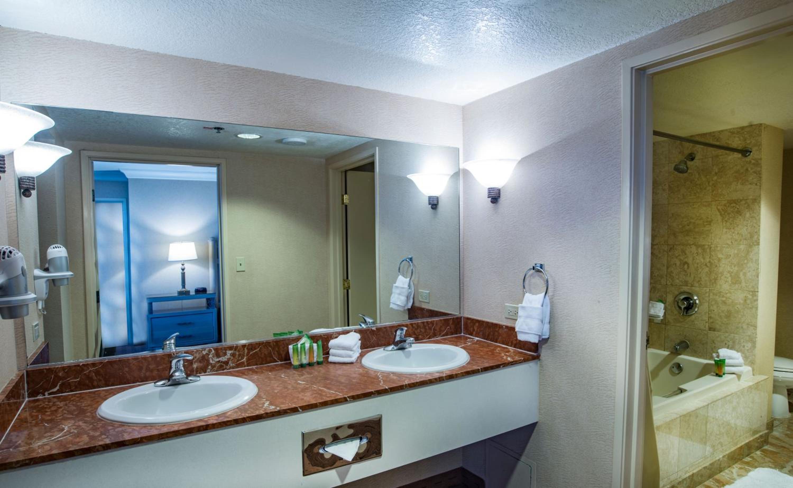 Las Vegas Vacations - The STRAT Hotel, Casino  Tower - Property Image 6