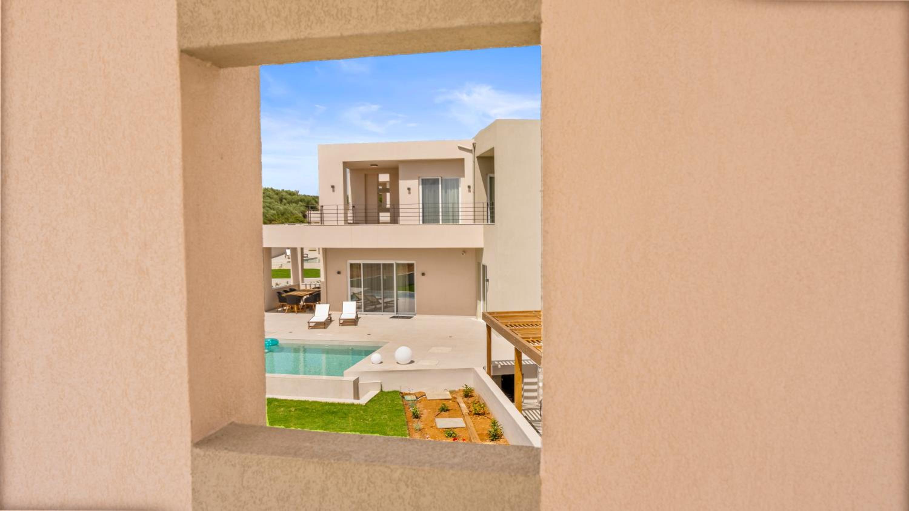 BLUE SKY Luxury Villas in Arkalochori - 4BD Villas with Private Pools, photo 21