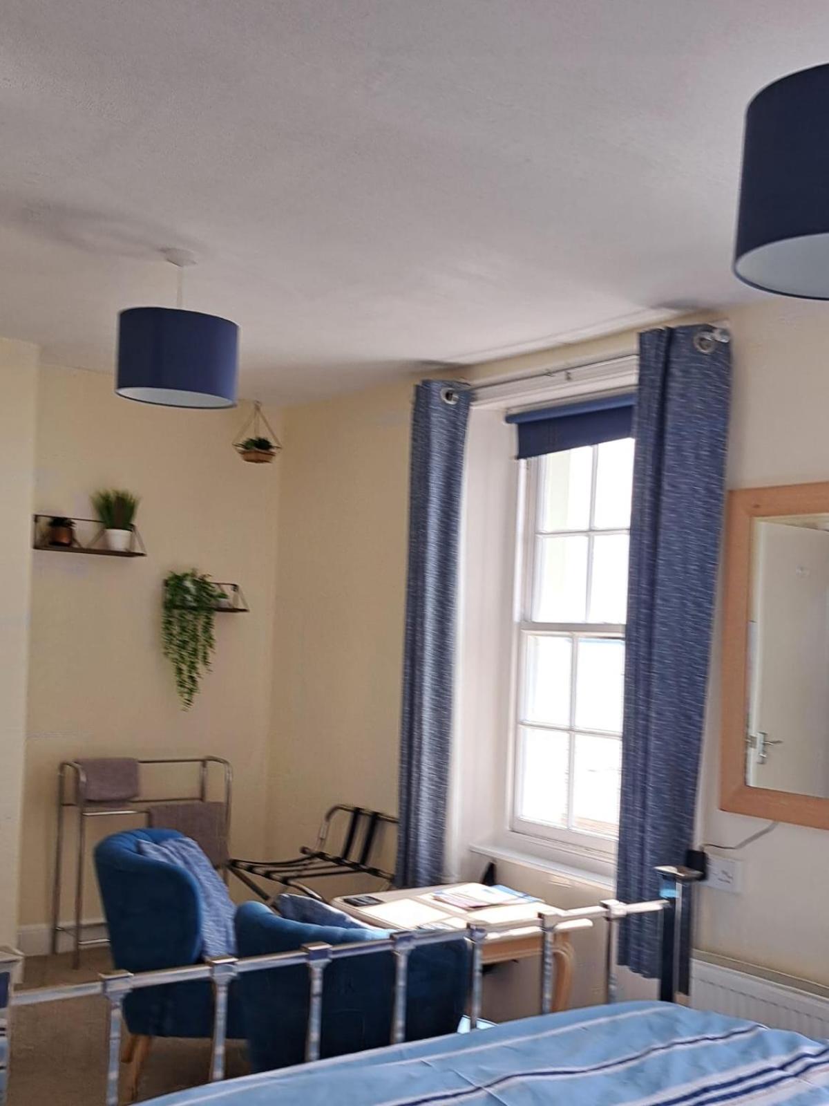 Lyndale Guest House