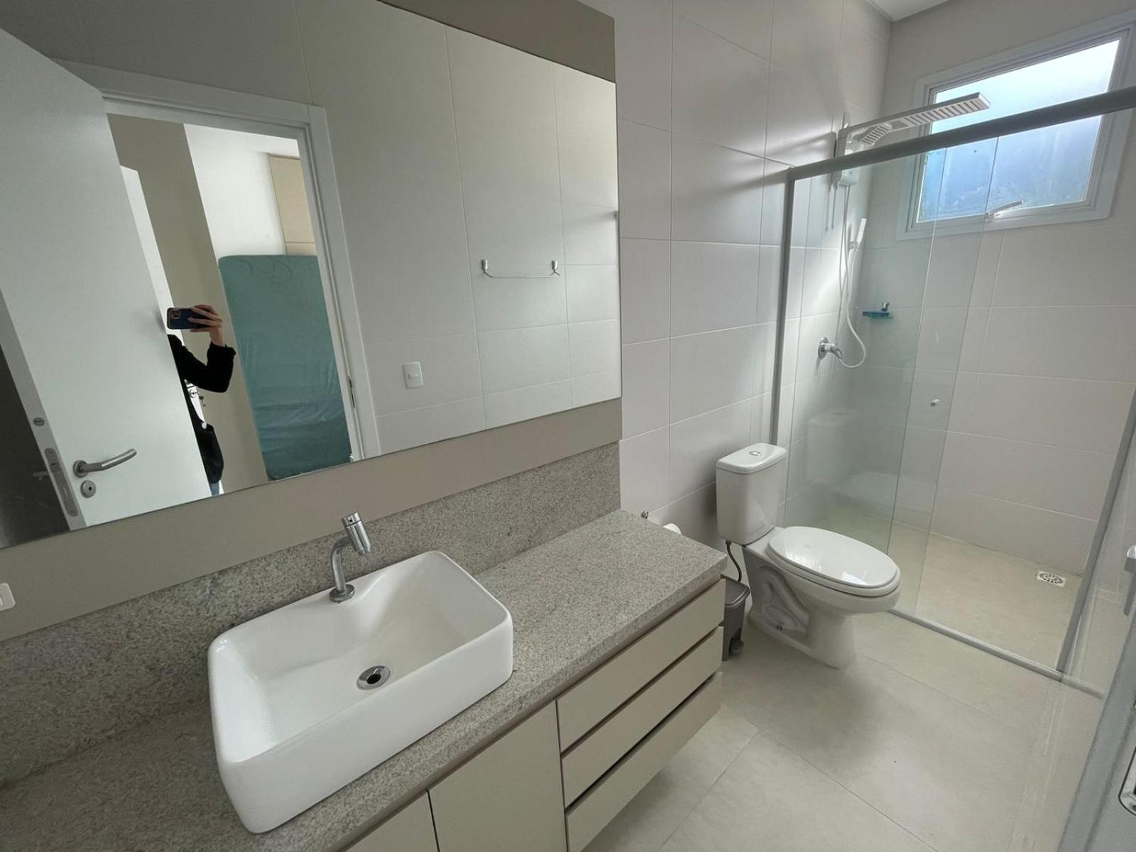 cód 122 - cobertura com jacuzzi próxima do mar!