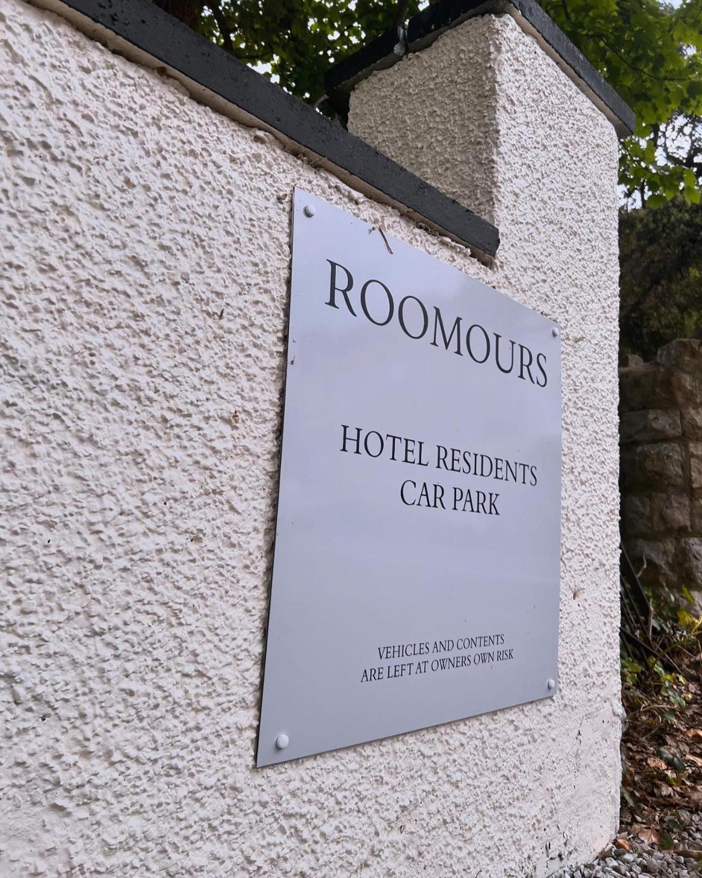 Roomours Hotel with Private Car Park view 4