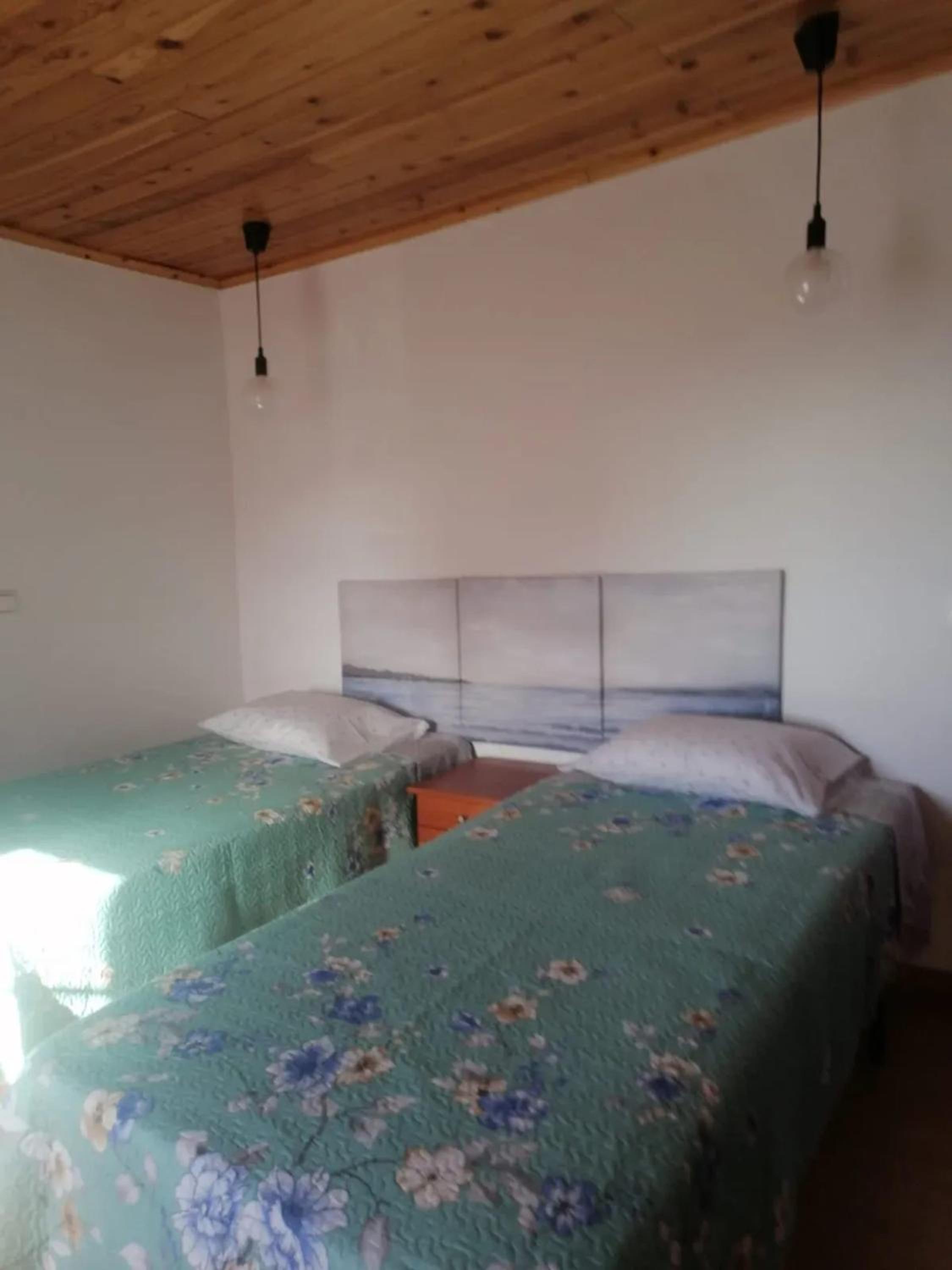 Comfortable house with sea view in São Roque do Pico view 4