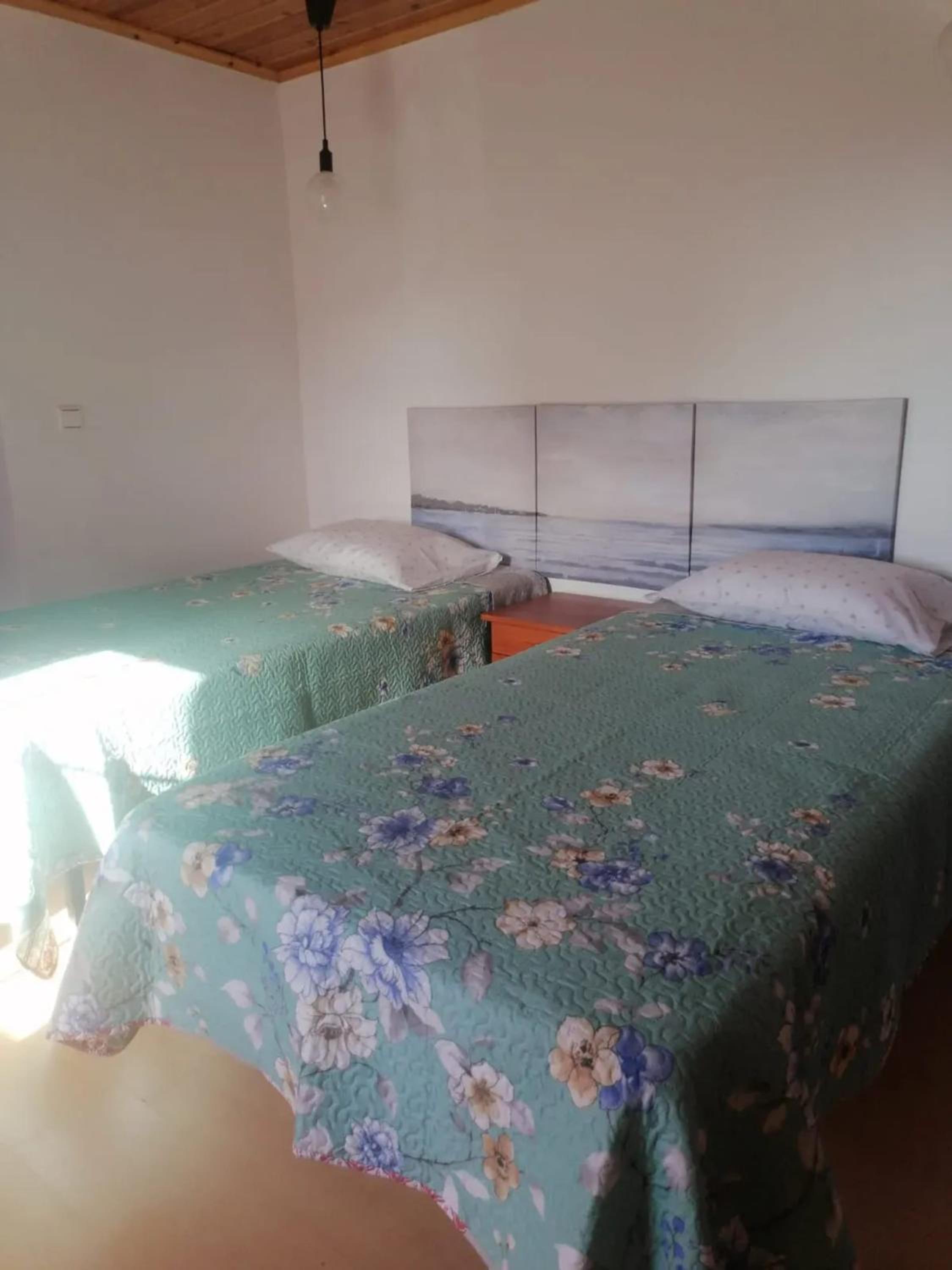 Comfortable house with sea view in São Roque do Pico view 5