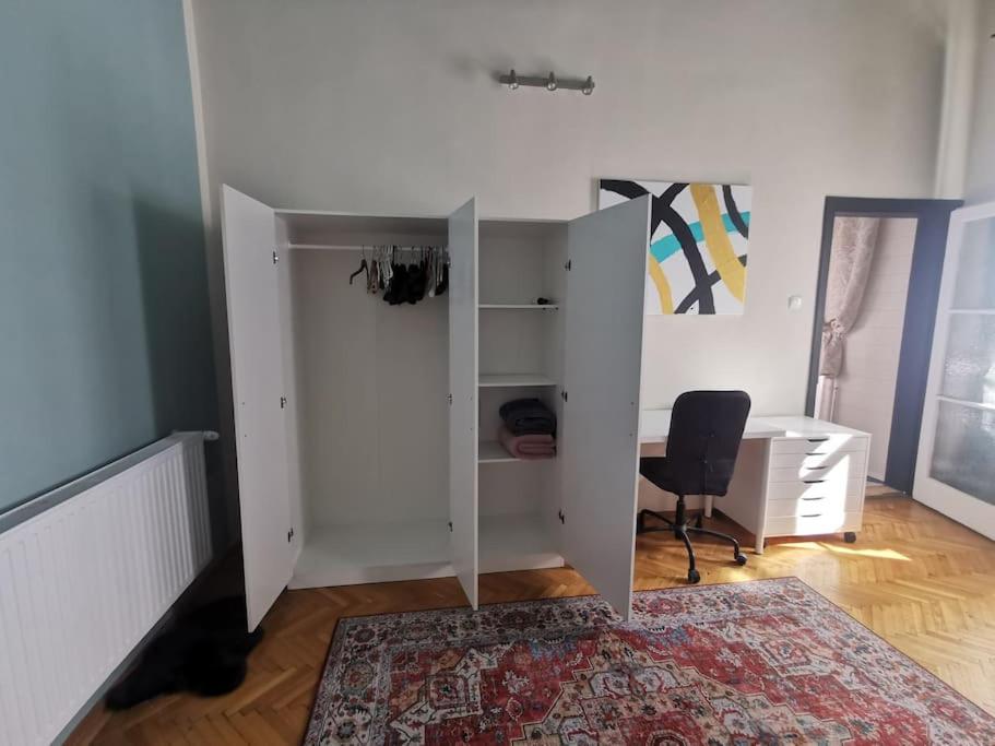 Astoria Downtown Apartment