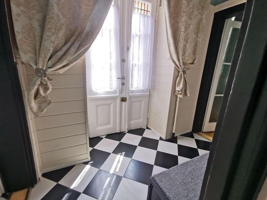 Astoria Downtown Apartment