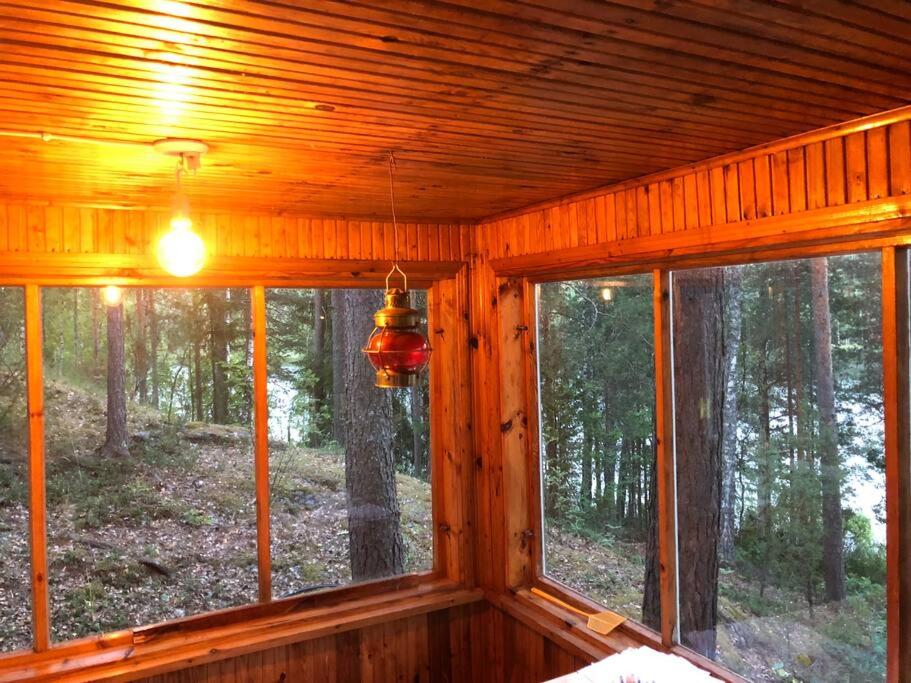 Mökki ja rantasauna rauhallisessa paikassa