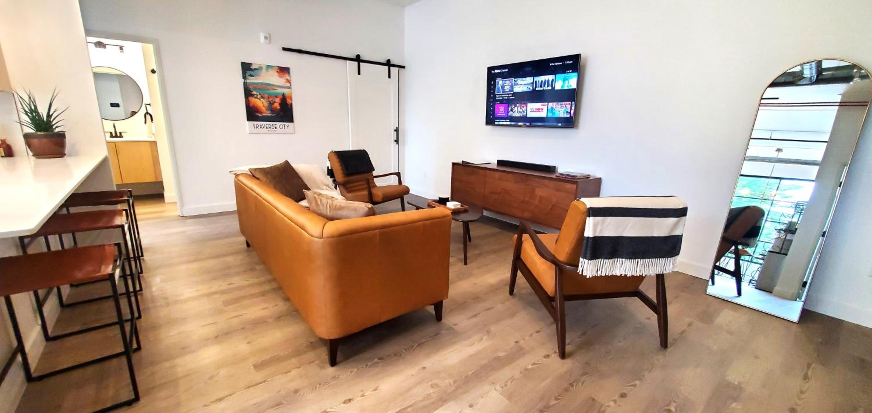 Perch with Rooftop Terrace & Hot Tubs Near Downtown