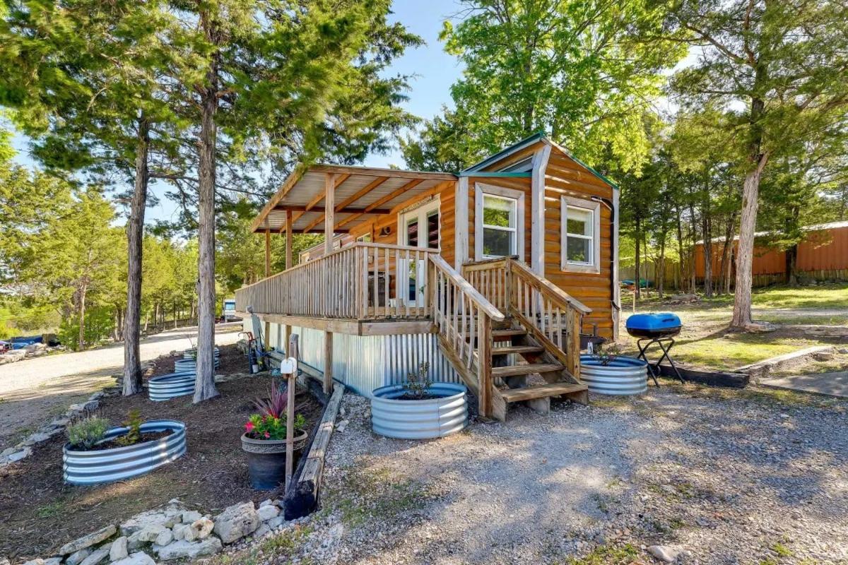 Cabin 21 near SDC, Branson, and Lake view 2