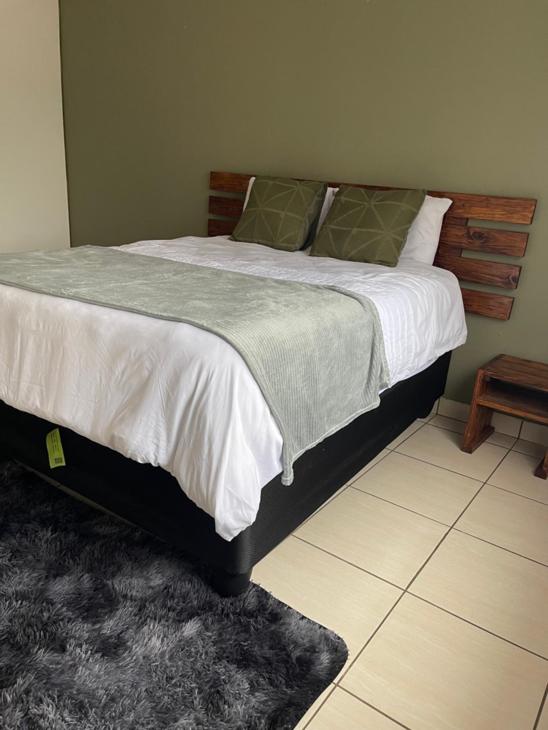 Oasis stylish suite view 3