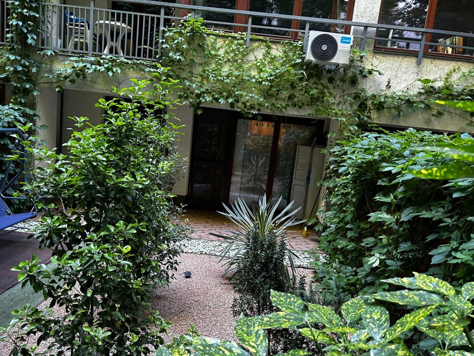 Exclusive Central Apartment with Private Garden