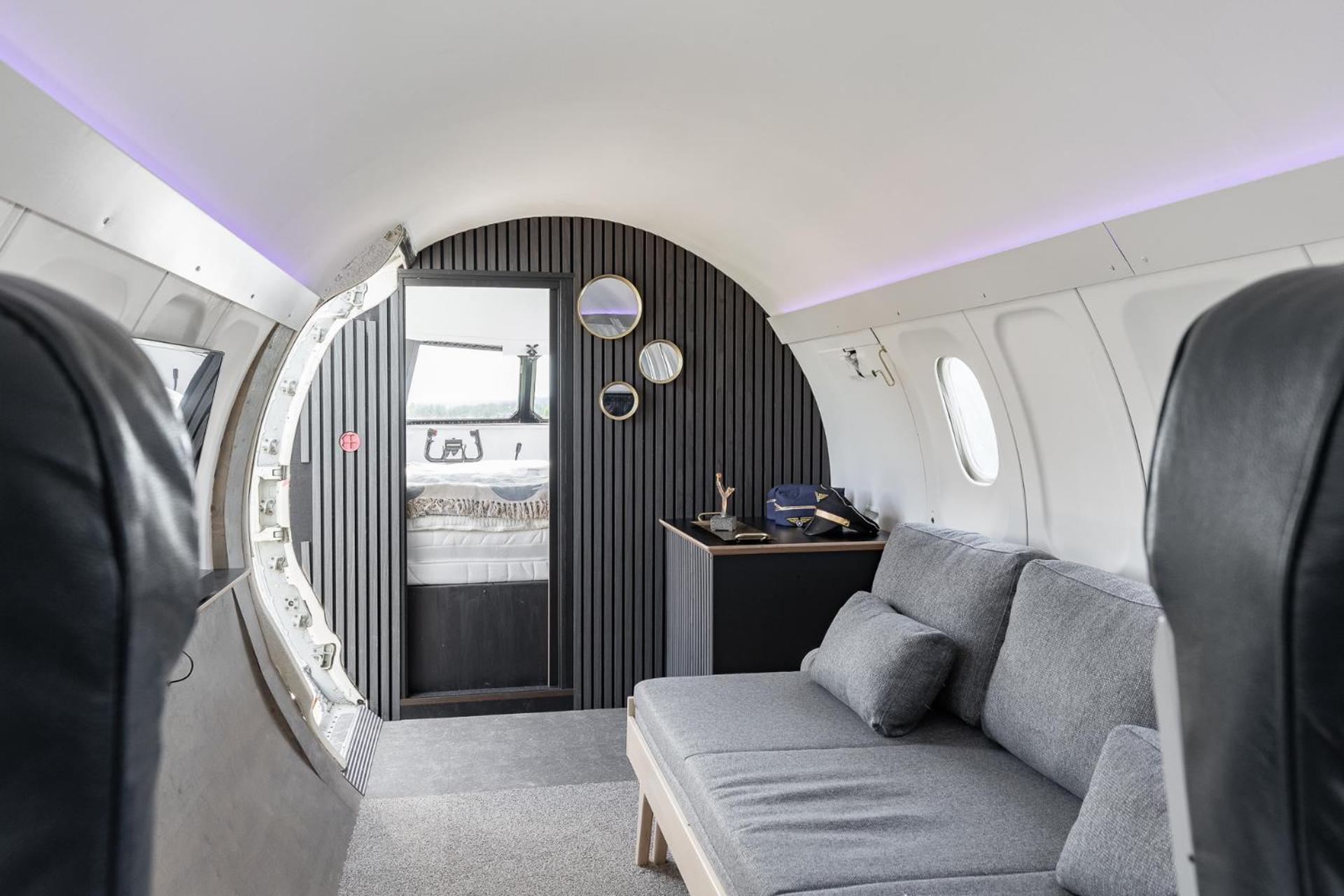 Ilmatar Airplane Lodge