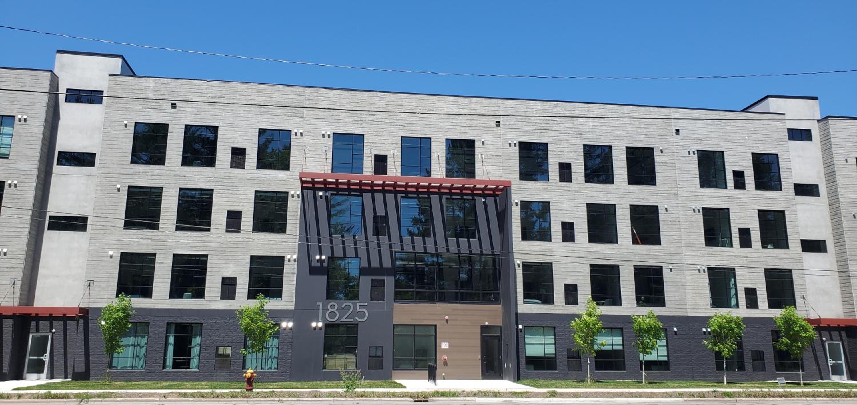 Perch with Rooftop Terrace & Hot Tubs Near Downtown