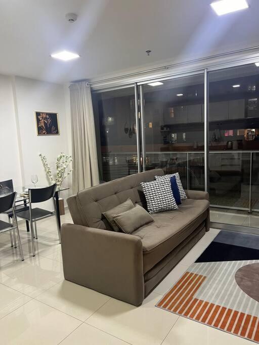 Lindo Apartamento Dentro do shopping